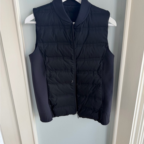 Lululemon Down & Around Vest - Picture 3 of 6